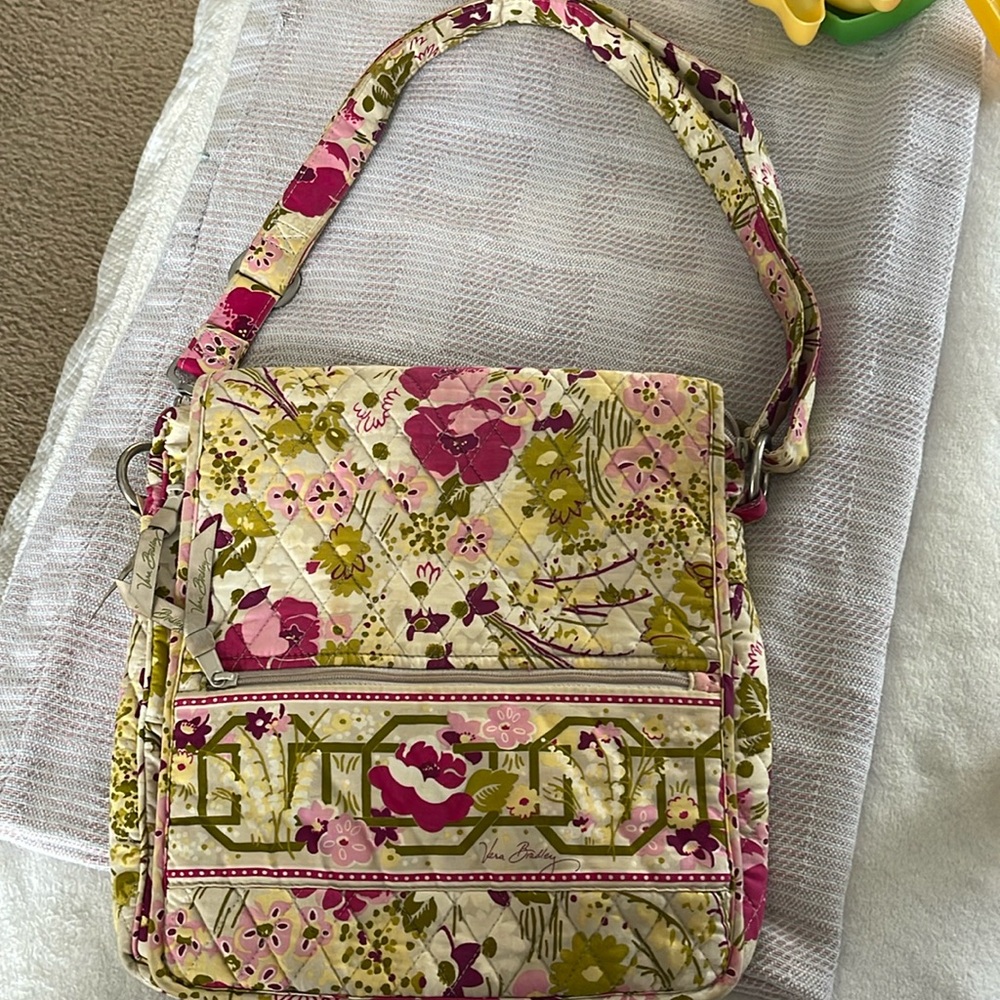 Very Bradley messenger bag